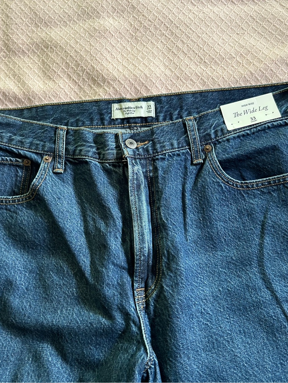 Abercrombie & Fitch High rise wide leg, dark wash jeans